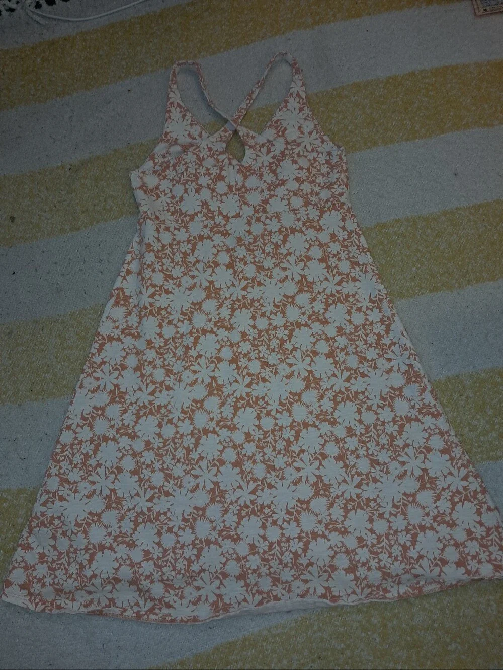Patagonia brand Women's size small floral print, organic cotton blend dress - Picture 2 of 7